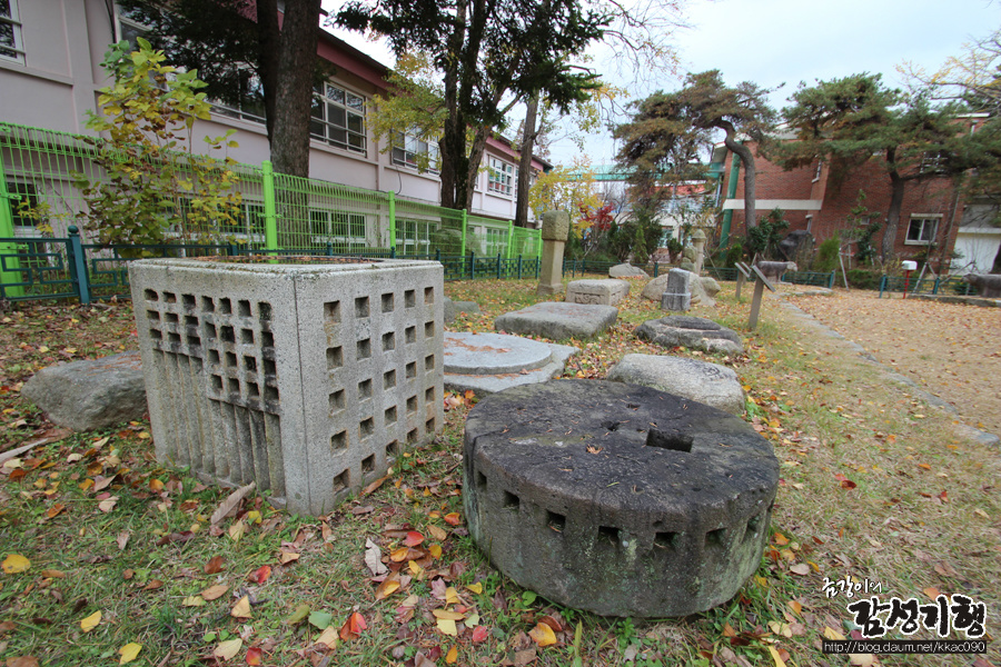 군산 발산리 오층석탑과 이영춘가옥