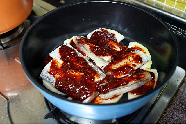 성인병 예방에 도움도 되고 맛도 좋은 갈치무조림