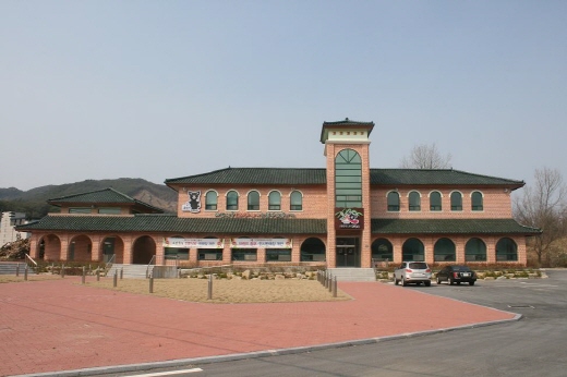 지리산고원흑돼지 이미지