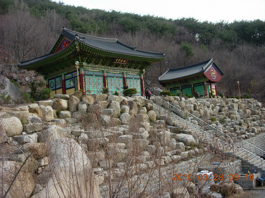 고찰과 송림(松林)의 운치에 빠져든 연화산, 남산 산행 1 - 등산 갤러리