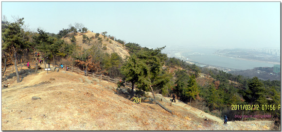 수락지맥3구간(담터고개 - 새우개고개 - 망우산 - 아차산 - 광장동) 
