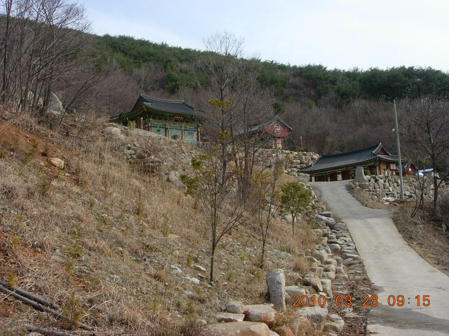 고찰과 송림(松林)의 운치에 빠져든 연화산, 남산 산행 1 - 등산 갤러리