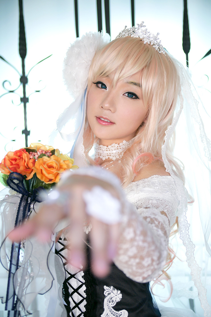 Anh Khoa Than [6 Pics] Bride Cosplay Miyuko