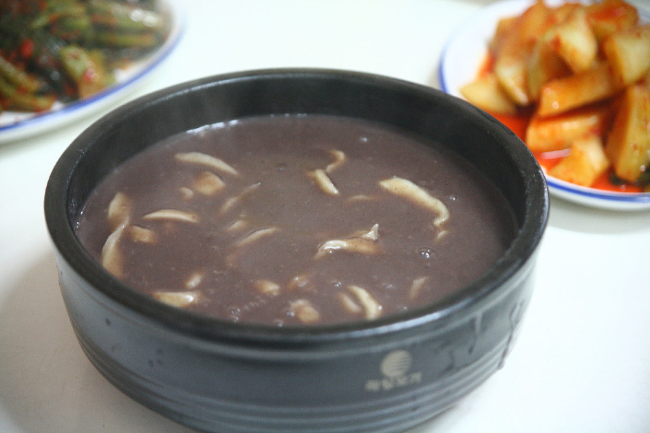 시골팥칼국수 이미지