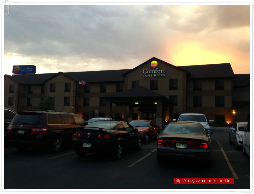 [미중부국립공원여행 #8] 여행중 Comfort Inn에서 조식으로 따뜻한 와플 만들어 먹기 (미네소타 맛집/Cmfort Inn)