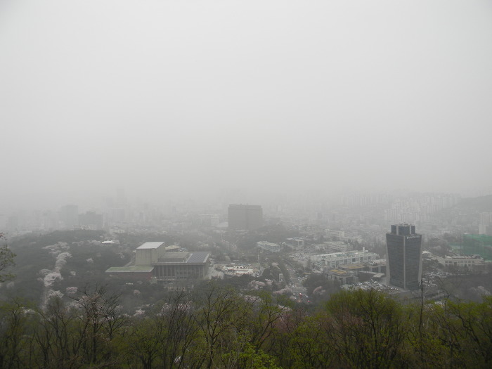 서울의 포근한 뒷동산, 남산 (한국인의 미소, 남산 산책로, 근래 개방된 한양도성 남산약수터 주변 구간)